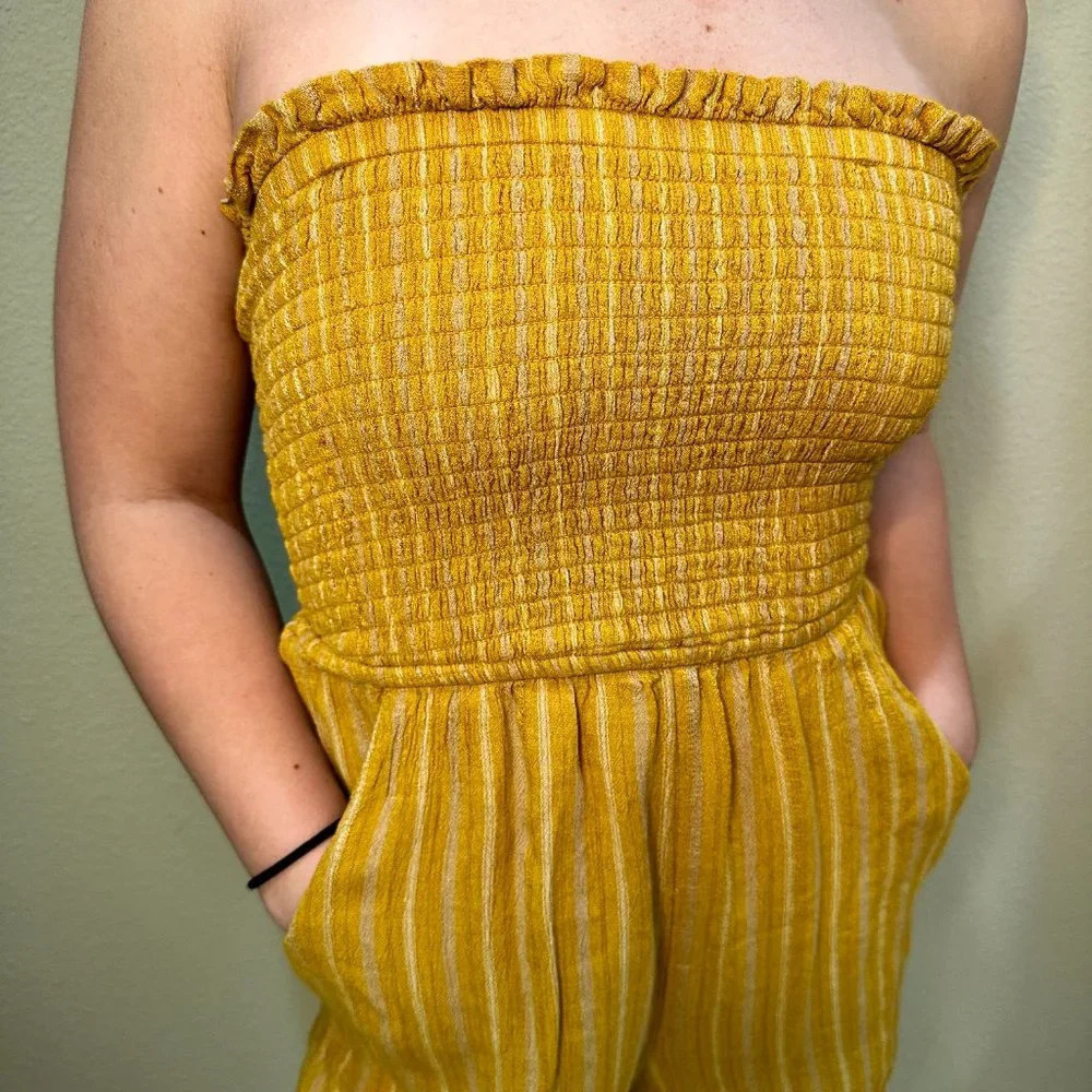 AMERICAN EAGLE Ruched Top Shorts Yellow Striped Romper Jumpsuit - XS - Picture 4 of 8